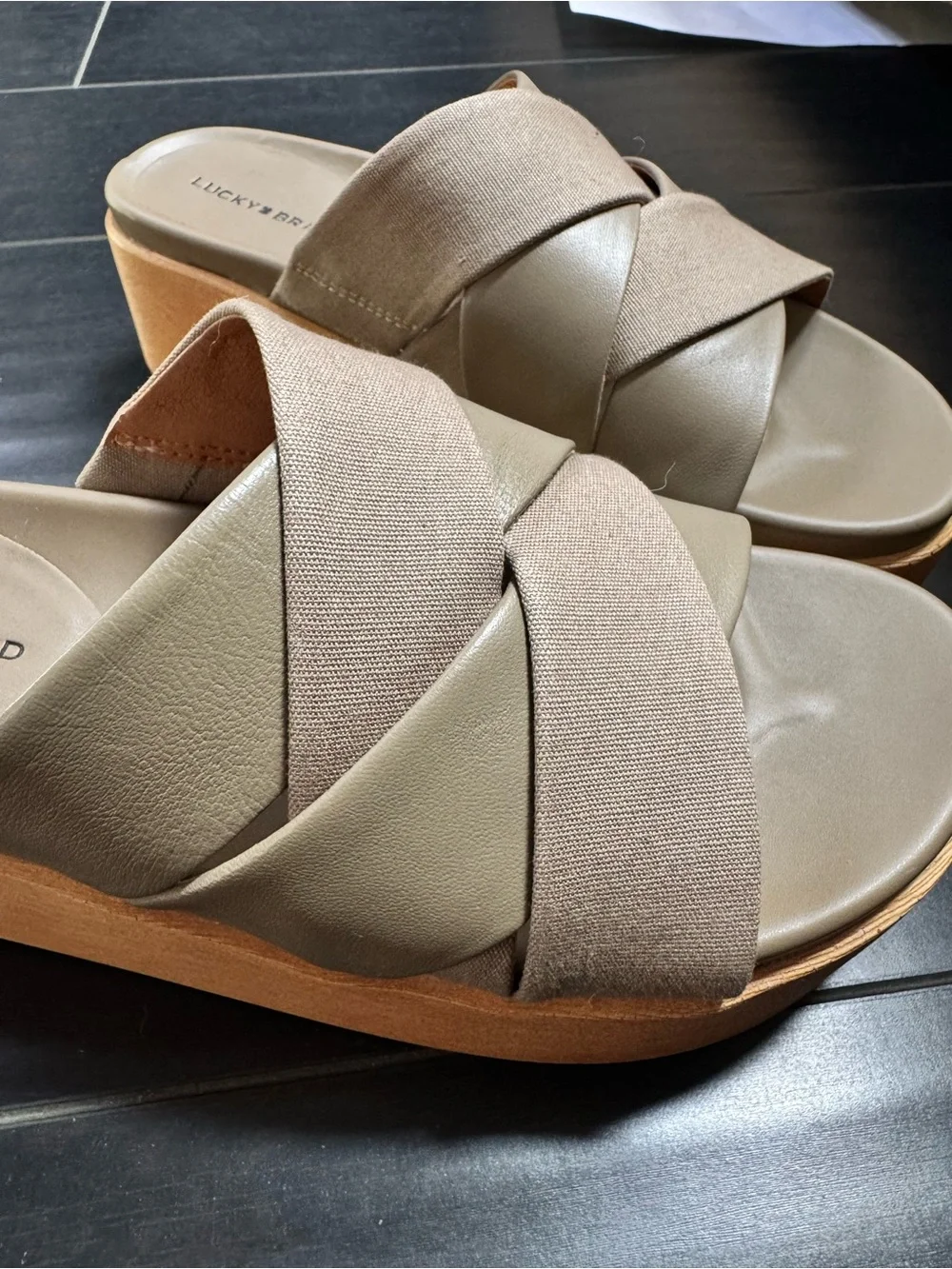 Lucky Brand Women's Taupe Platform Slide Sandals size 8